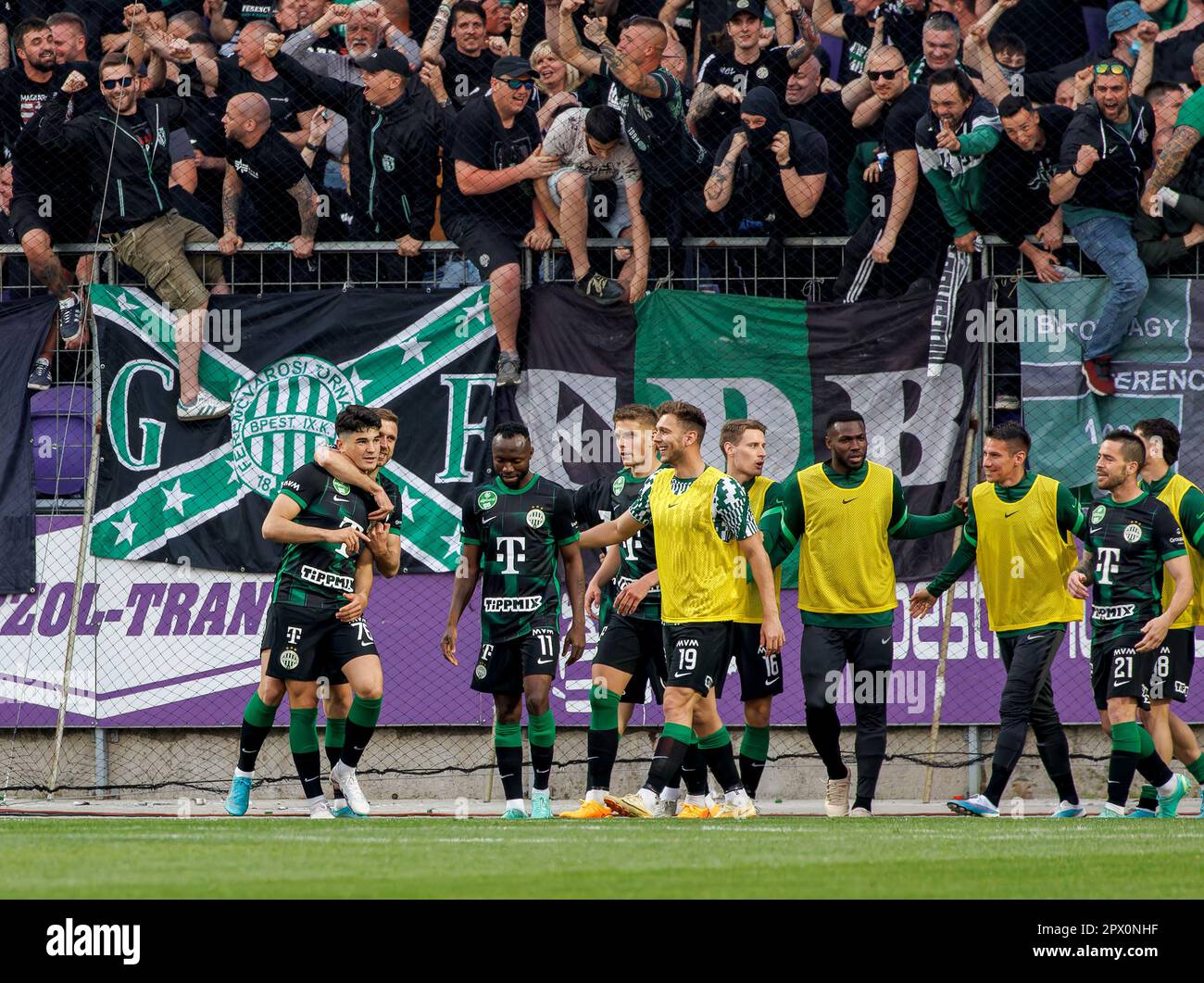 Krisztian Lisztes of Ferencvarosi TC celebrates with teammates after  scoring a goal during the Hungarian OTP Bank Liga match between Ferencvarosi  TC and MOL Fehervar FC at Groupama Arena on April 2, 2023 in Budapest,  Hungary Stock Photo - Alamy