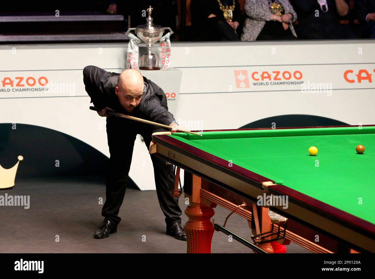 Sheffield, UK. 1st May 2023; The Crucible, Sheffield, England: 2023 Cazoo World  Snooker Championship Final; Luca Brecel in action versus Mark Selby Credit:  Action Plus Sports Images/Alamy Live News Stock Photo - Alamy