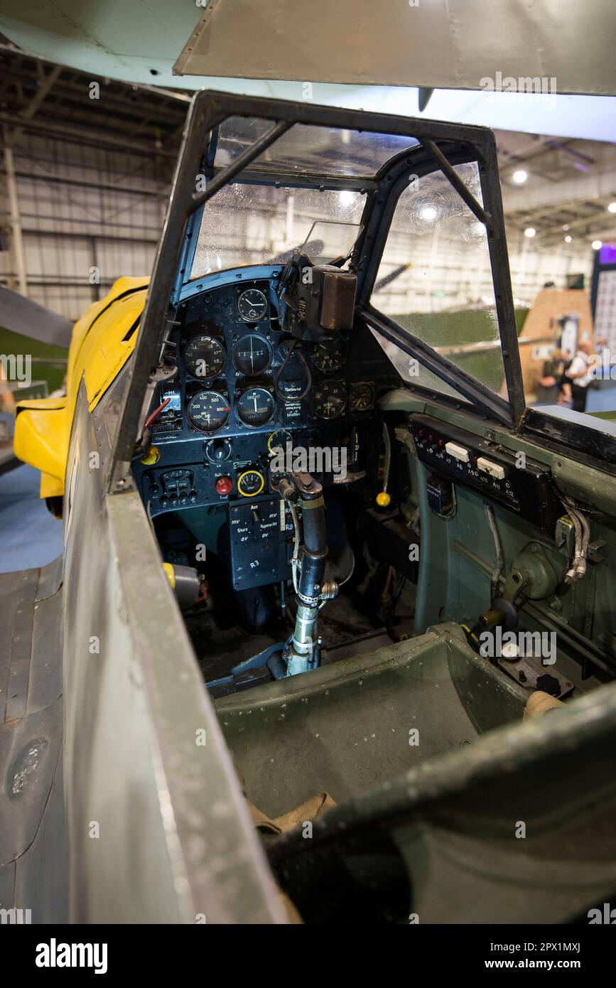 Messerschmitt Bf 109E-3 cockpit interior Stock Photo - Alamy