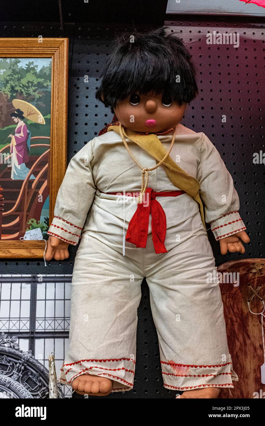 consignment shop items in Albuquerque, New Mexico Stock Photo Alamy