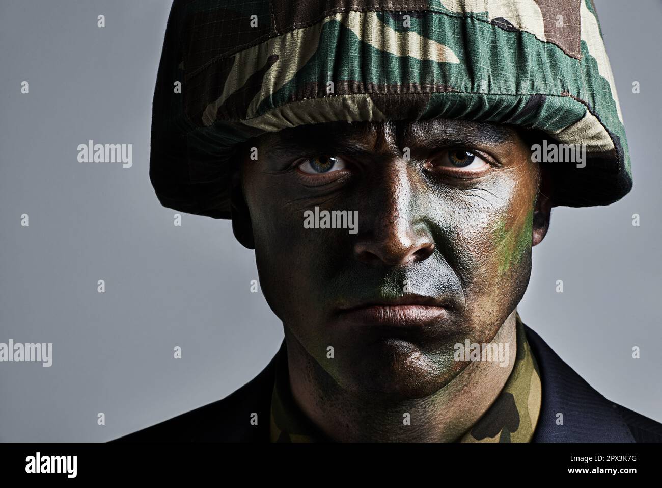 Ready for war hi-res stock photography and images - Alamy