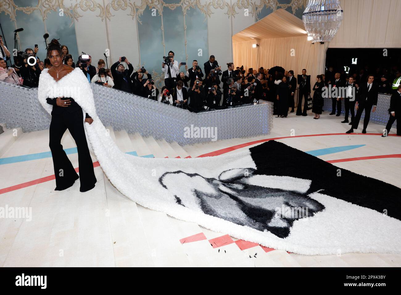 Jeremy pope met gala 2023 hi-res stock photography and images - Alamy