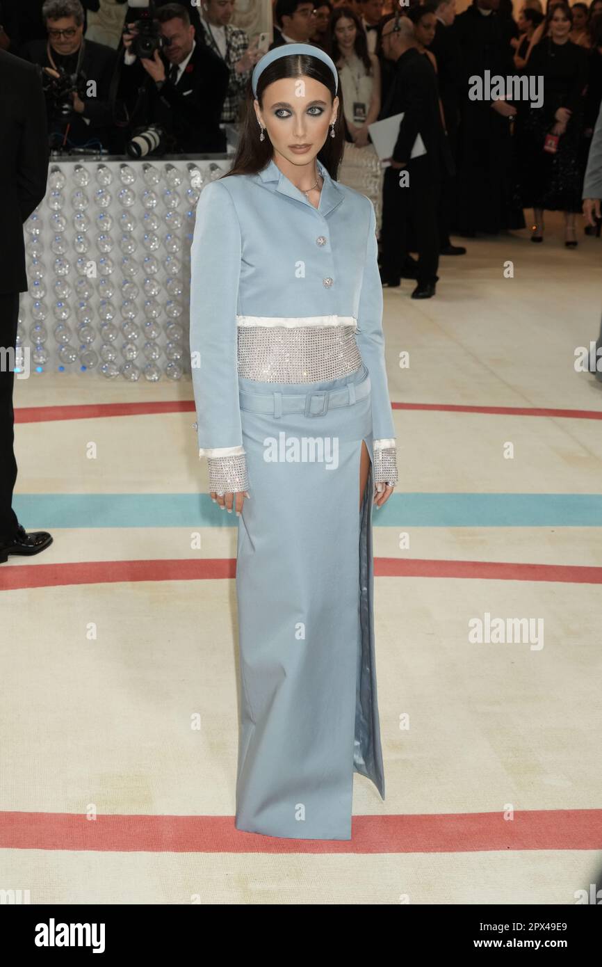 Emma Chamberlain wearing Louis Vuitton during Met Gala departures from THE  MARK Hotel in New York City, Monday, September 13, 2021. (Photo by Jennifer  Graylock/Sipa USA Stock Photo - Alamy