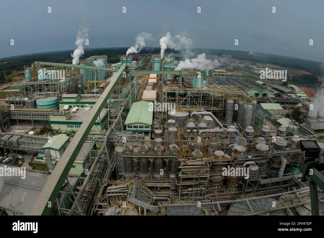 Pulp and paper mill, Riau, near Pekanbaru, Sumatra, Indonesia Stock