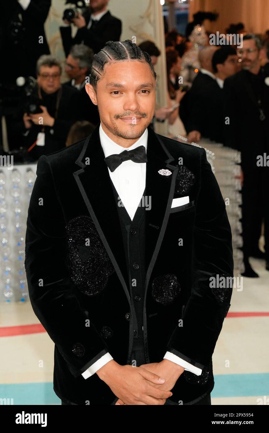 New York, USA. 01 May 2023. Trevor Noah on the red carpet during The ...