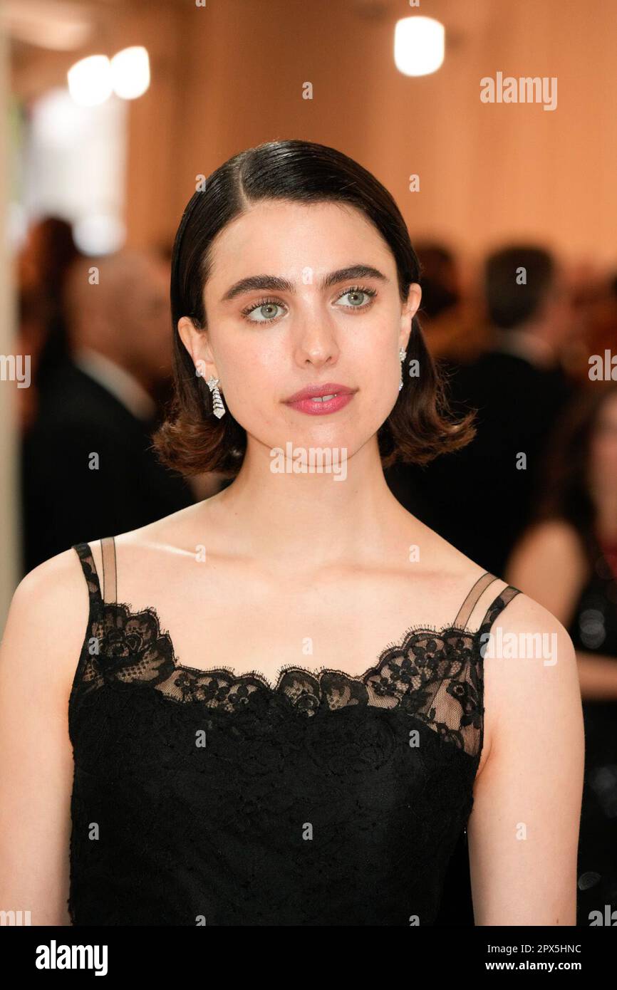 New York, USA. 01st May, 2023. Margaret Qualley on the red carpet during The 2023 Met Gala honoring Karl Lagerfeld, A Line of Beauty, held at the Metropolitan Museum of Art in New York, USA, Monday May 1, 2023. Credit: Jennifer Graylock/Alamy Live News Stock Photo