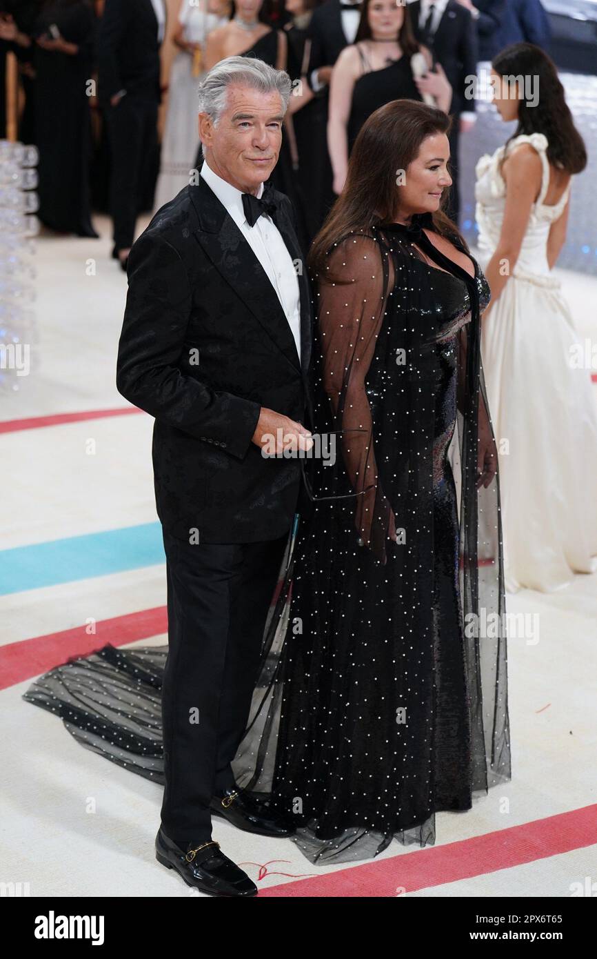 New York NY USA 1st May 2023 Pierce Brosnan Keely Shaye Smith At new-york-ny-usa-1st-may-2023-pierce-brosnan-keely-shaye-smith-at
