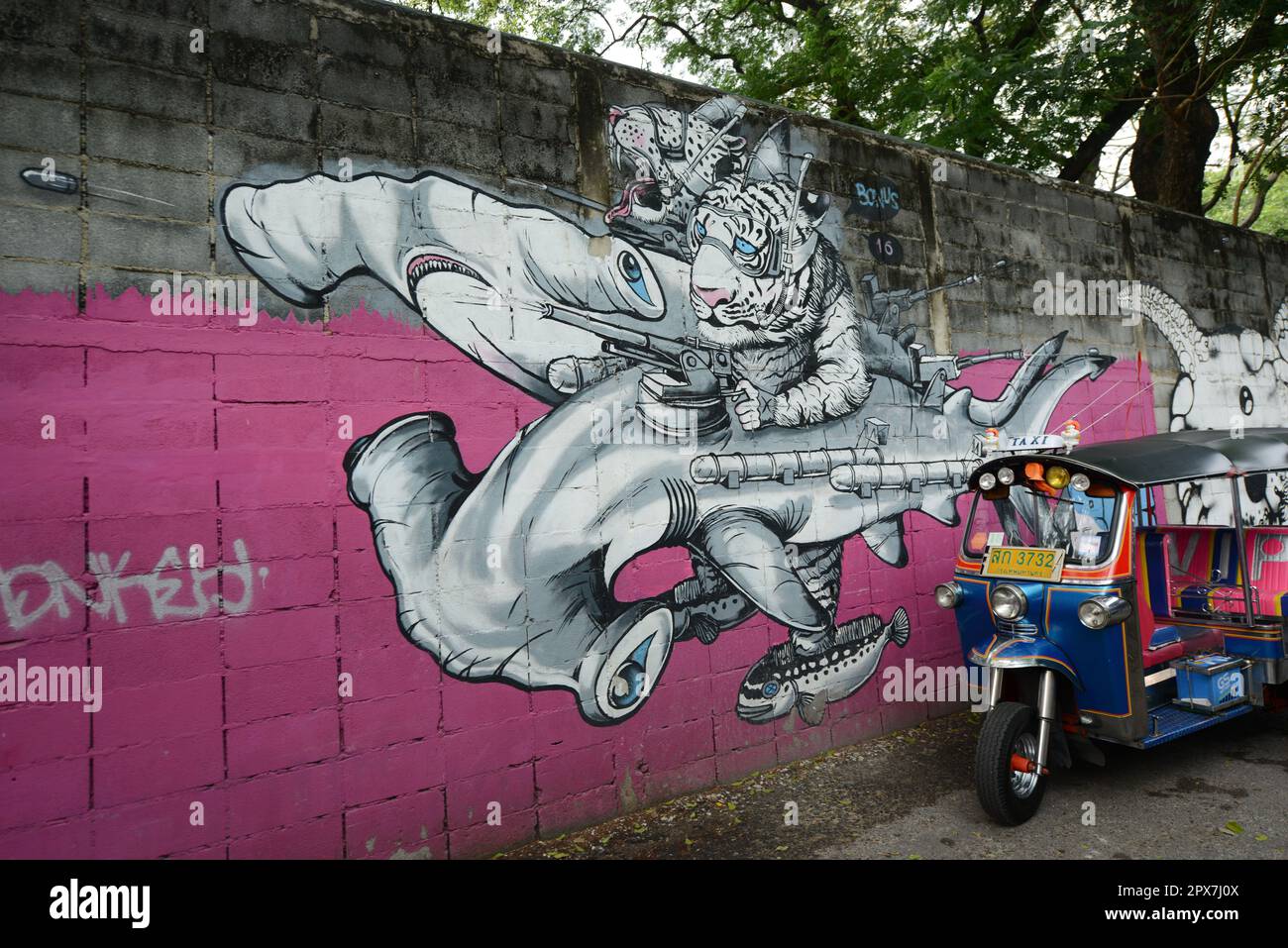 Charoen Krung 32 Street Art. Bangkok, Thailand Stock Photo Alamy