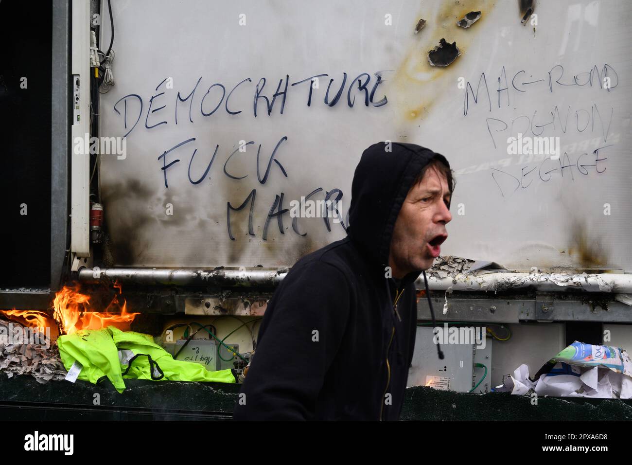 Paris, France. 1st May, 2023. Clash between radical demonstrators and