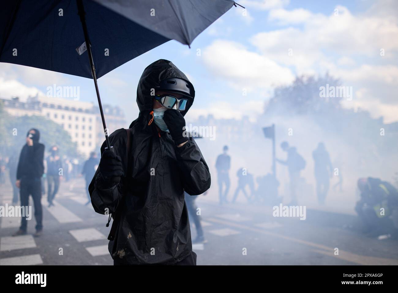 Paris, France. 1st May, 2023. Clash between radical demonstrators and