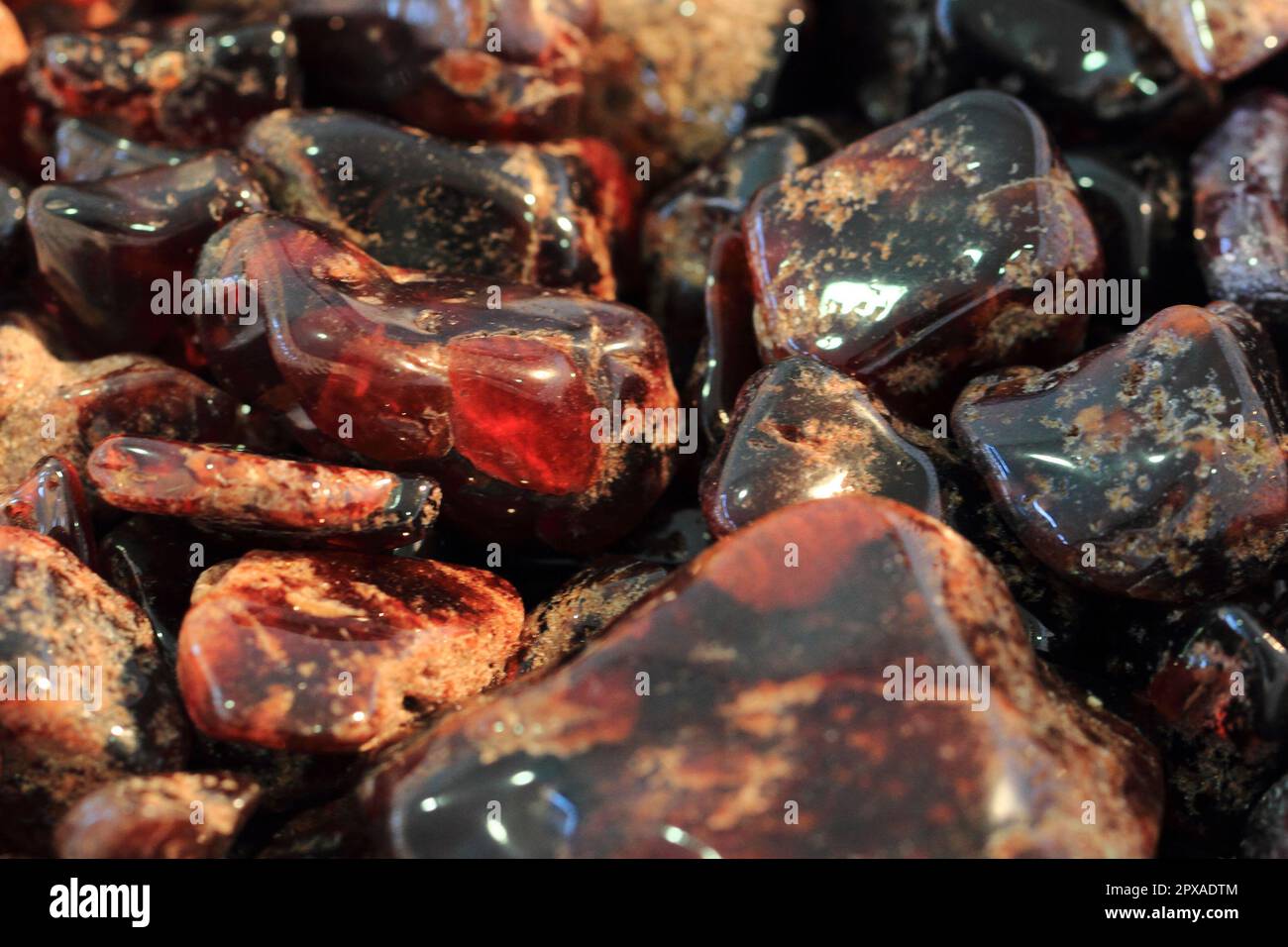 Red pyrope garnet hi-res stock photography and images - Alamy