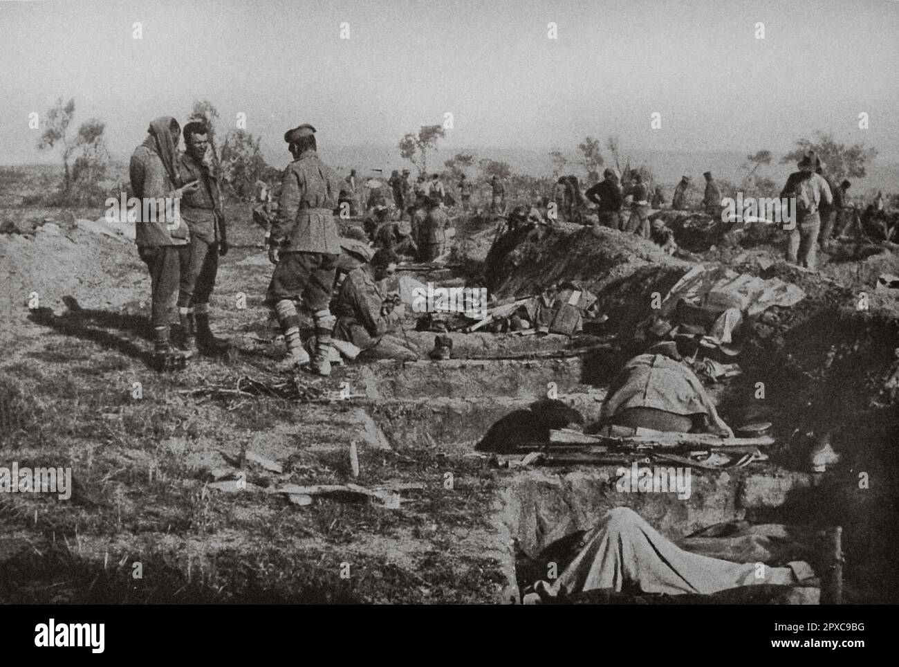 World War I. The British encampments offer a different aspect: instead of setting up tents, the English dig individual shallow pits, or they lie down under the shelter of an embankment made of excavated land. Stock Photo