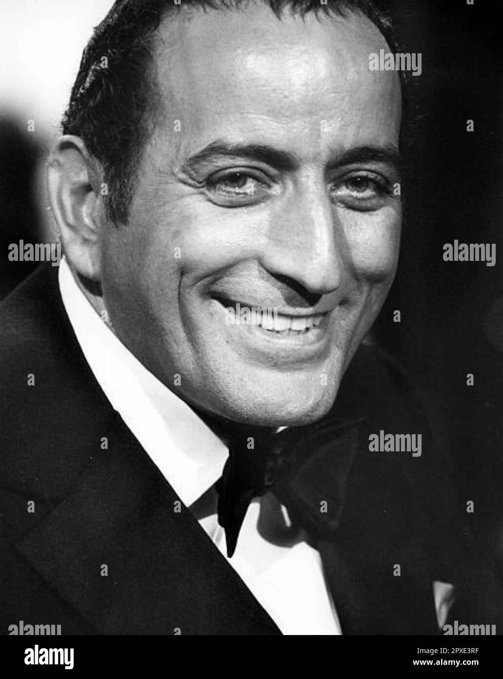 TONY BENNETT  American singer in 1969 Stock Photo