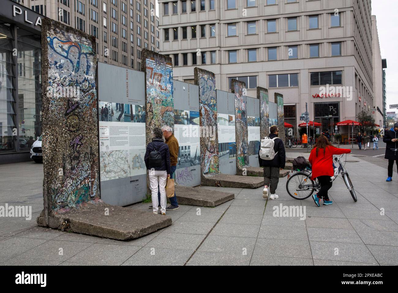 segments of the Berlin Wall at Potsdamer Platz, Place of Remembrance, Berlin, Germany. Segmente der Berliner Mauer am Potsdamer Platz, Ort der Erinner Stock Photo