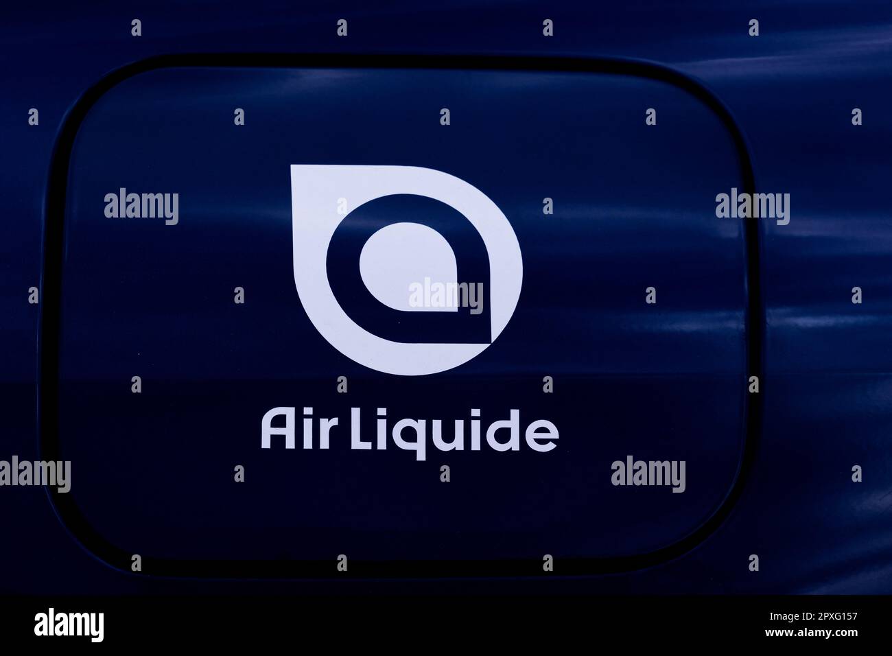 Oberhausen, Germany. 02nd May, 2023. A car powered by hydrogen stands