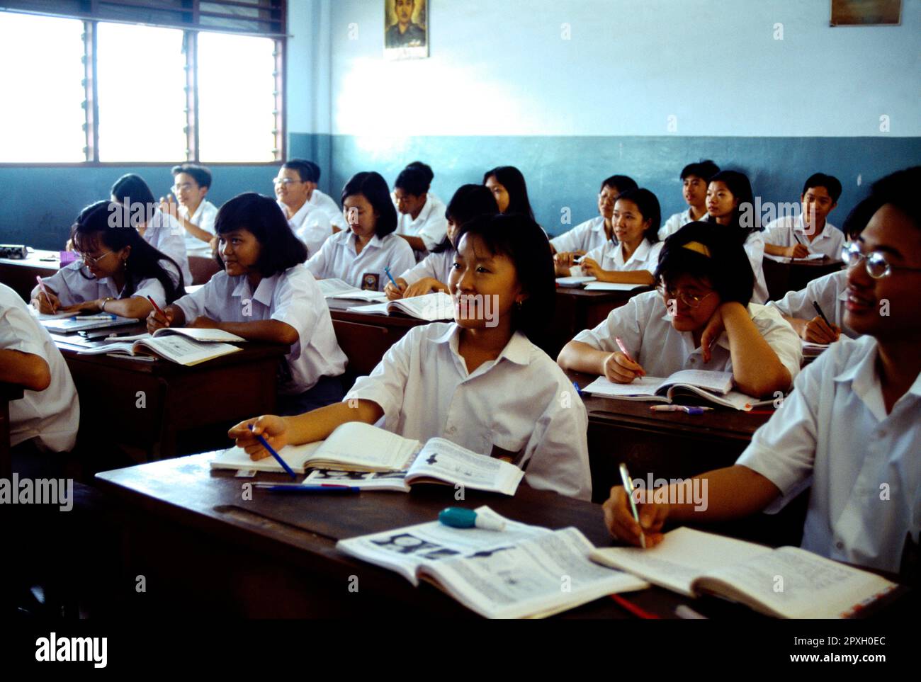 Jakarta Indonesia School Children in Classroom Stock Photo - Alamy