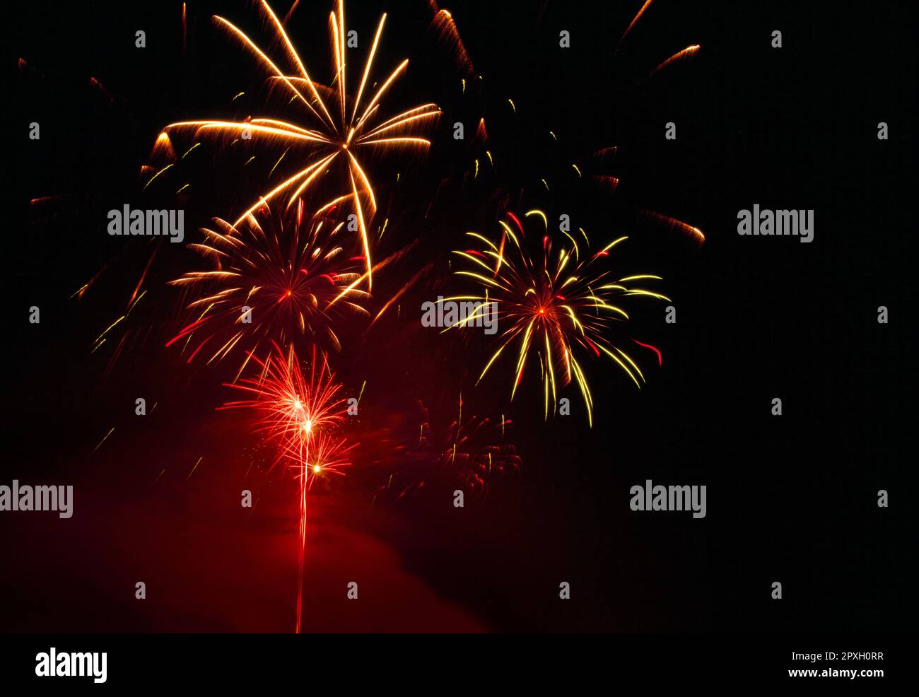 Guy fawkes bonfire fireworks hi-res stock photography and images - Alamy