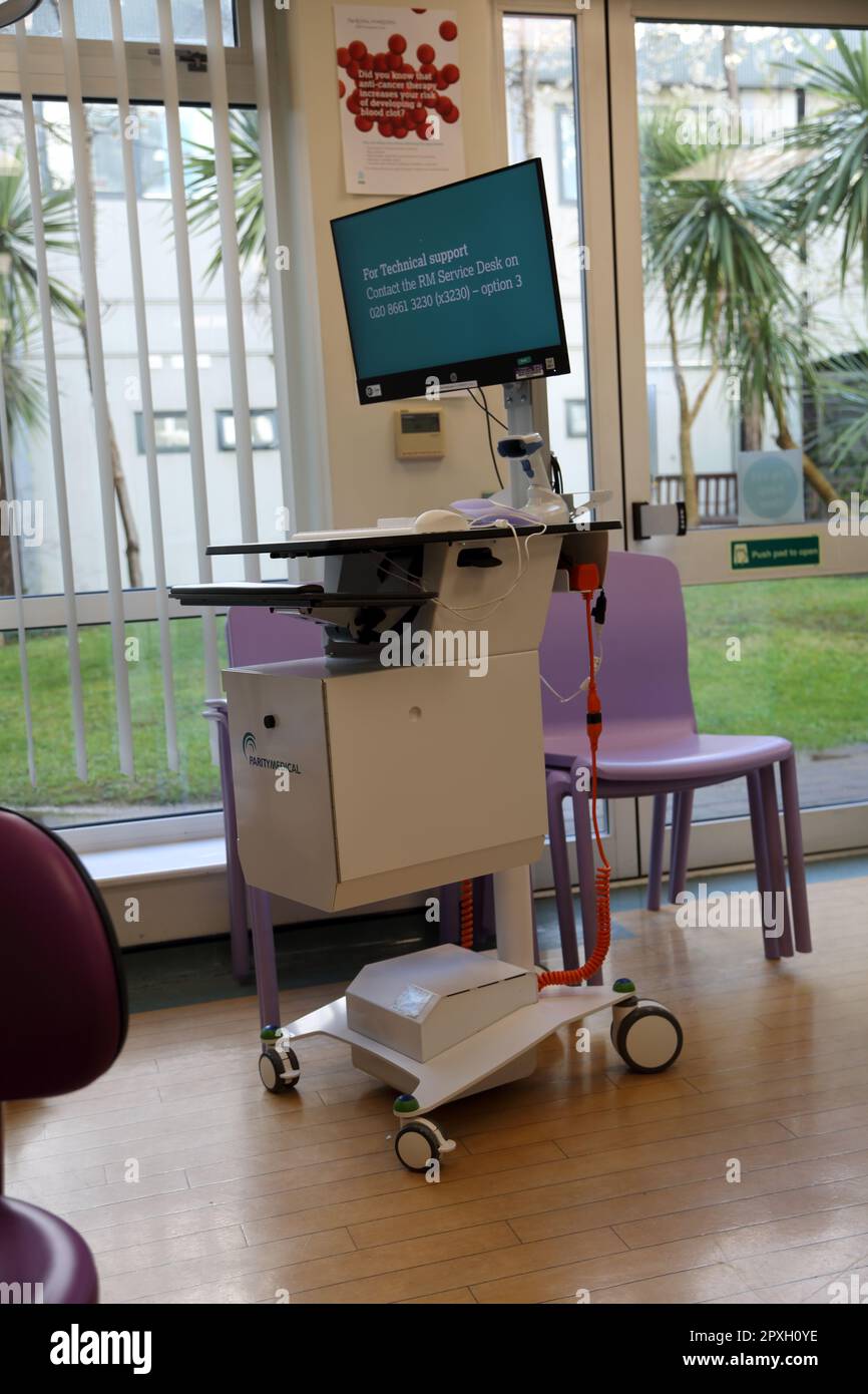 Computer Monitor in Chemotherapy Ward of Hospital Surrey England Stock Photo