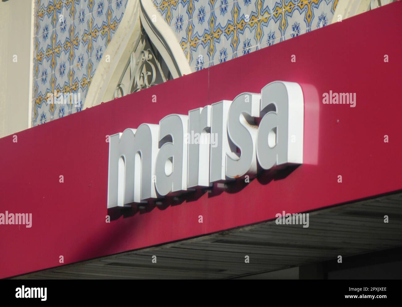 Facade with the Marisa logo, a chain of department stores in Brazil