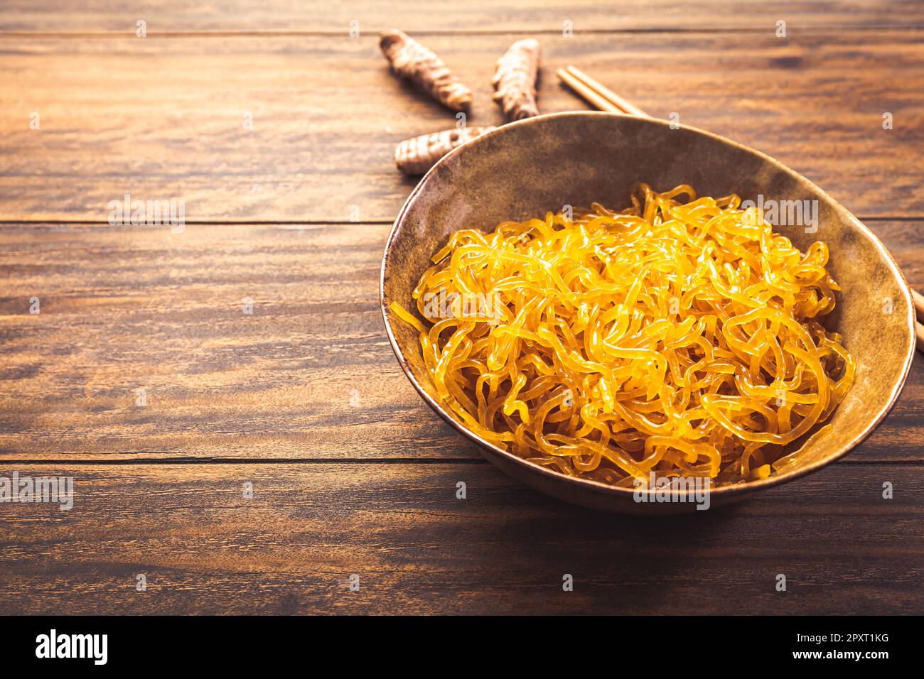 Curcuma seaweed noodles made from alginate (Sodium Alginate). Fresh