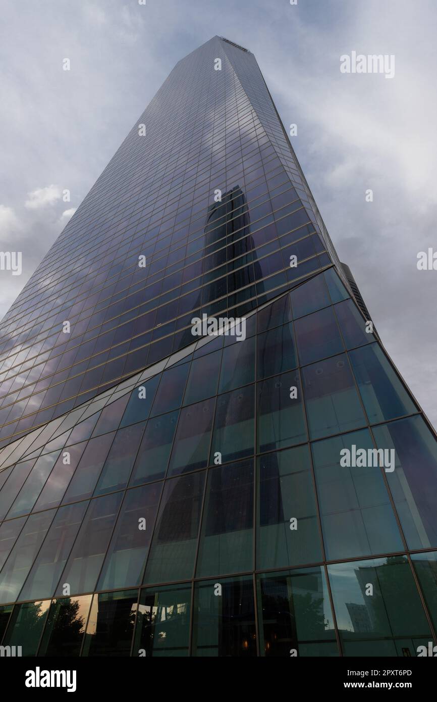 The Torre Emperador Castellana, simply known as Torre Emperador and formerly named Torre Espacio and designed by American architect Henry N. Cobb Stock Photo