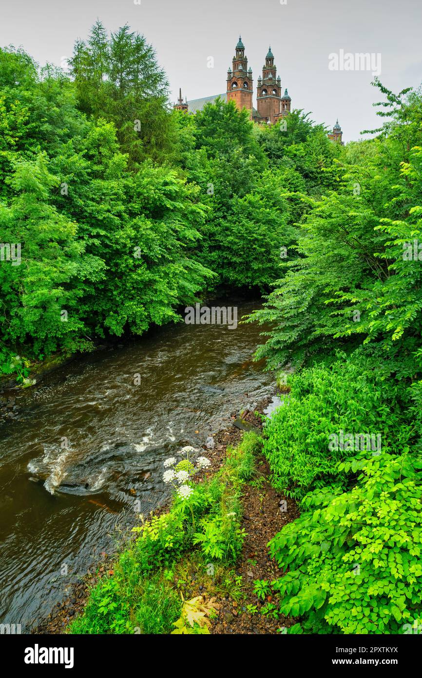 River Kelvin and Kelvingrove Park in downtown Glasgow, Scotland, UK