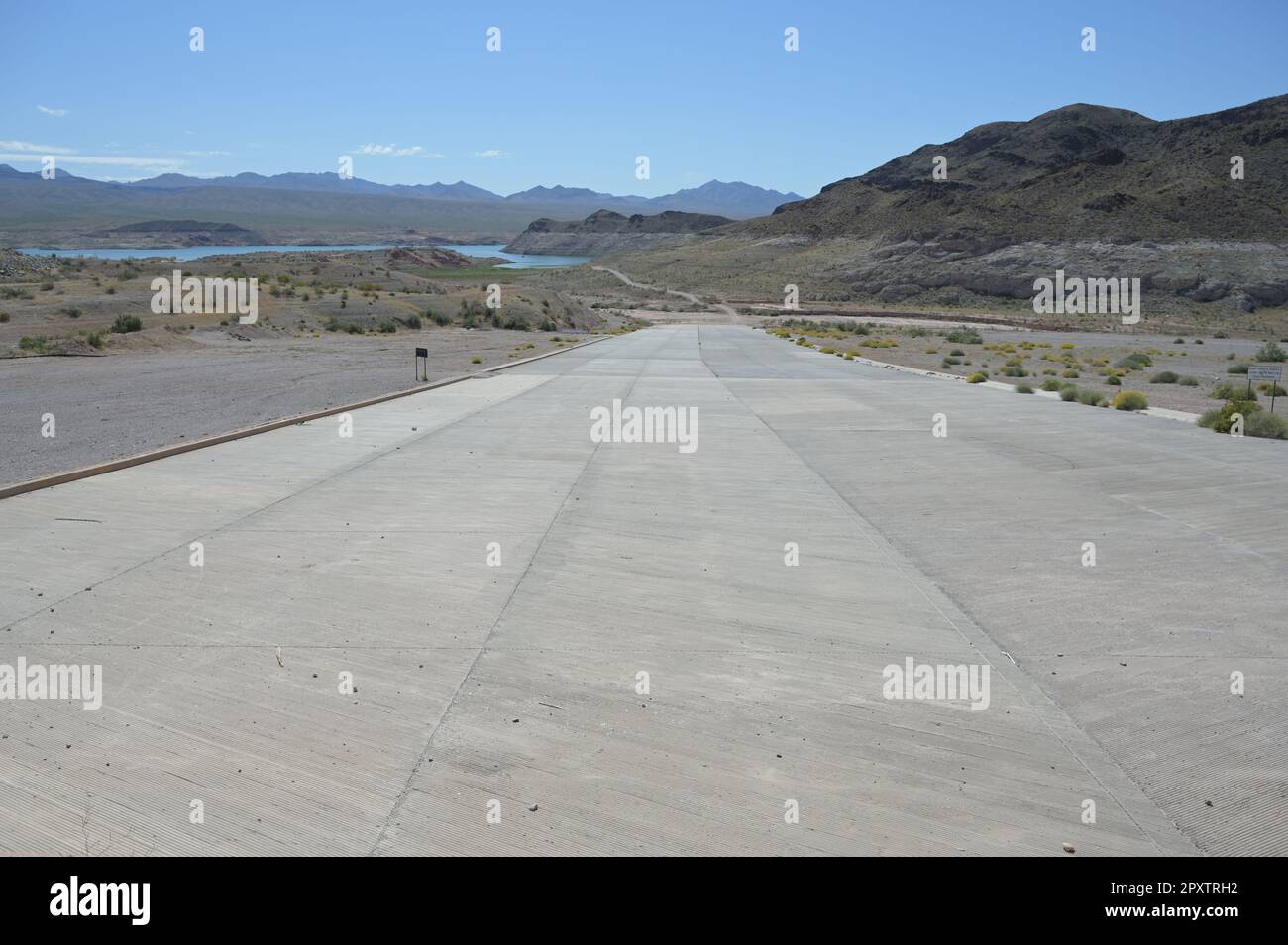 Drought conditions at Echo Bay at Lake Mead in Nevada Stock Photo Alamy