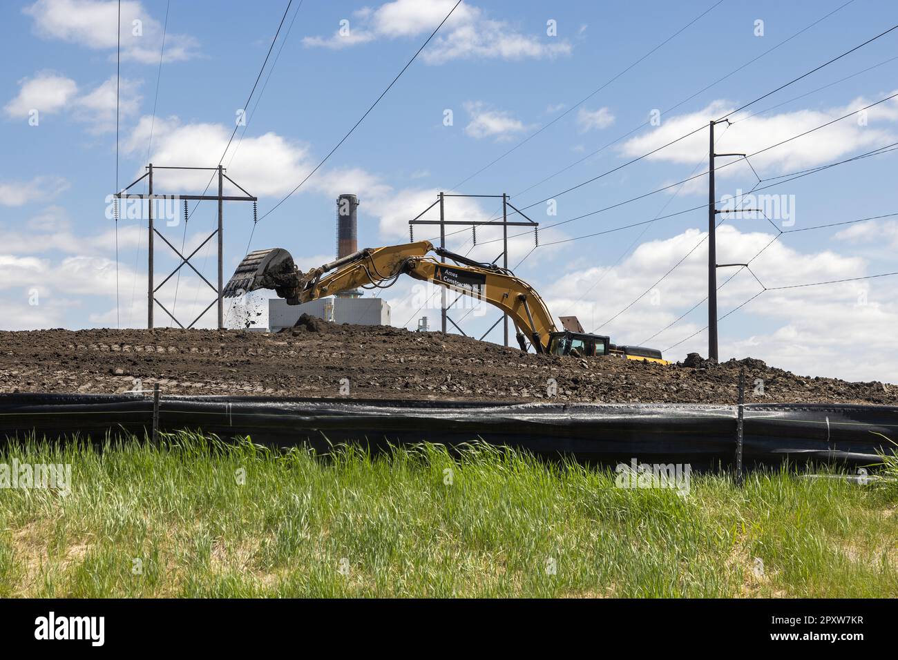 Coal ash ponds hires stock photography and images Alamy