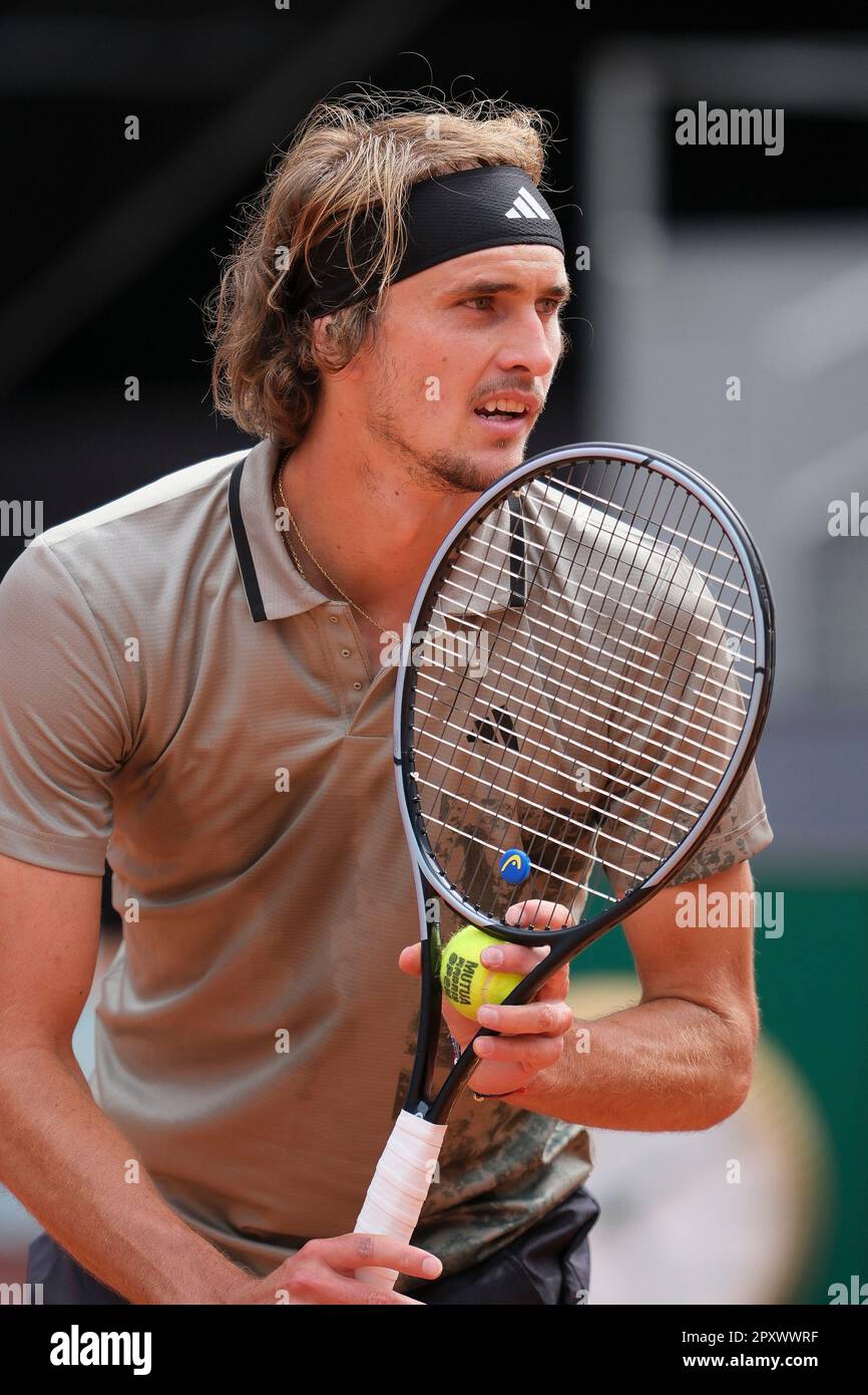 Alexander zverev forehand hi-res stock photography and images - Page 3