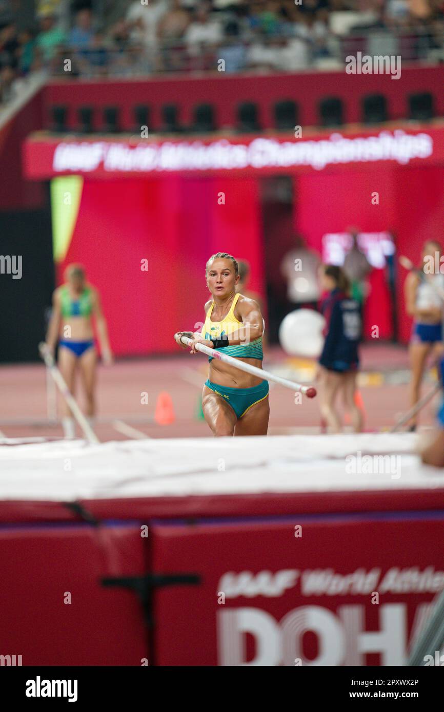 Liz Parnov participating in the pole vault at the Doha 2019 World