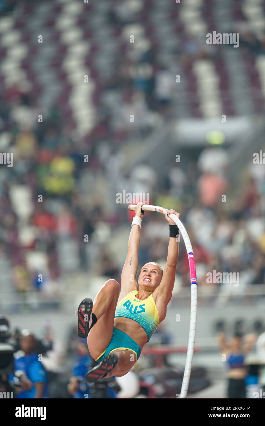 Liz Parnov participating in the pole vault at the Doha 2019 World