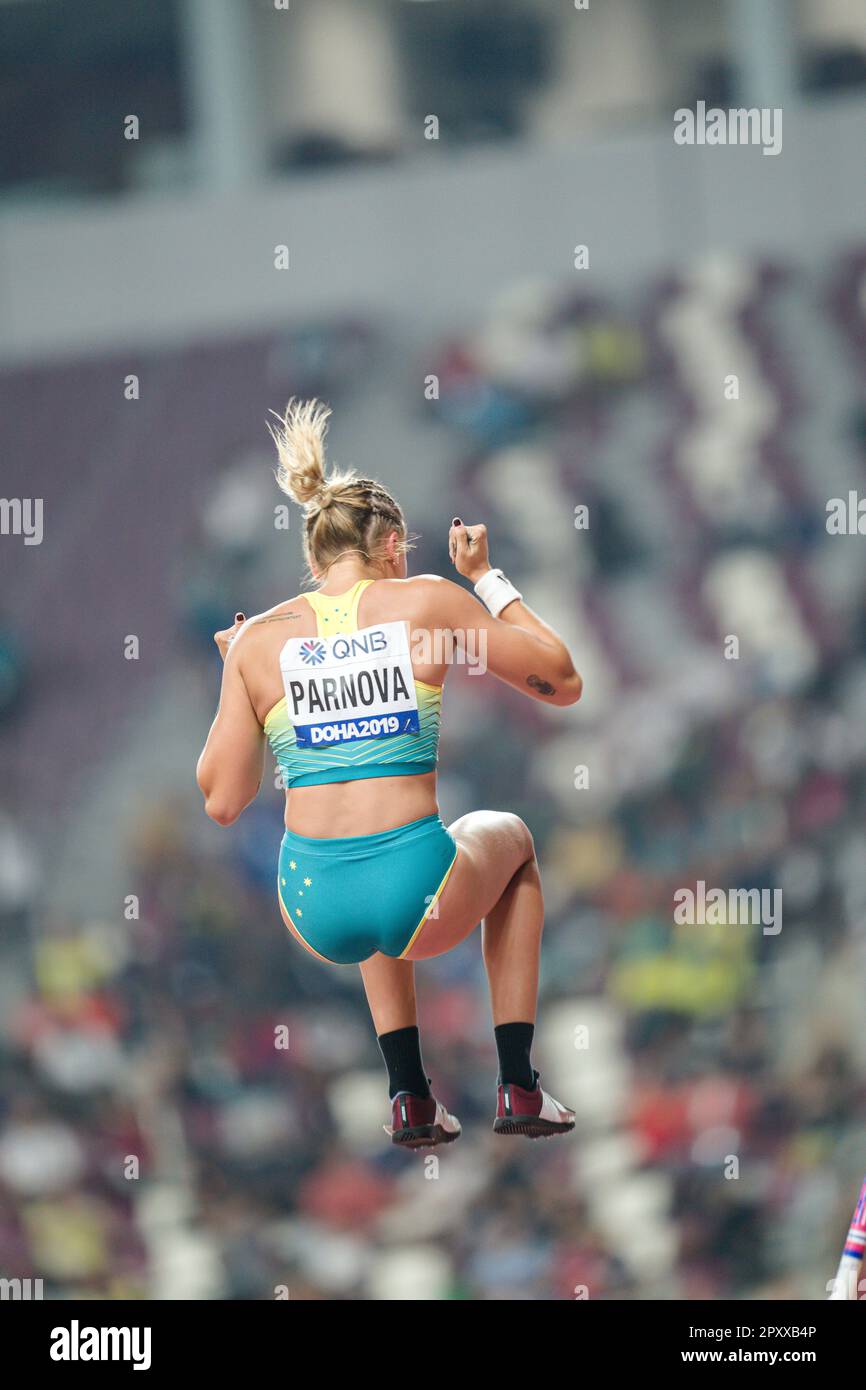 Liz Parnov participating in the pole vault at the Doha 2019 World