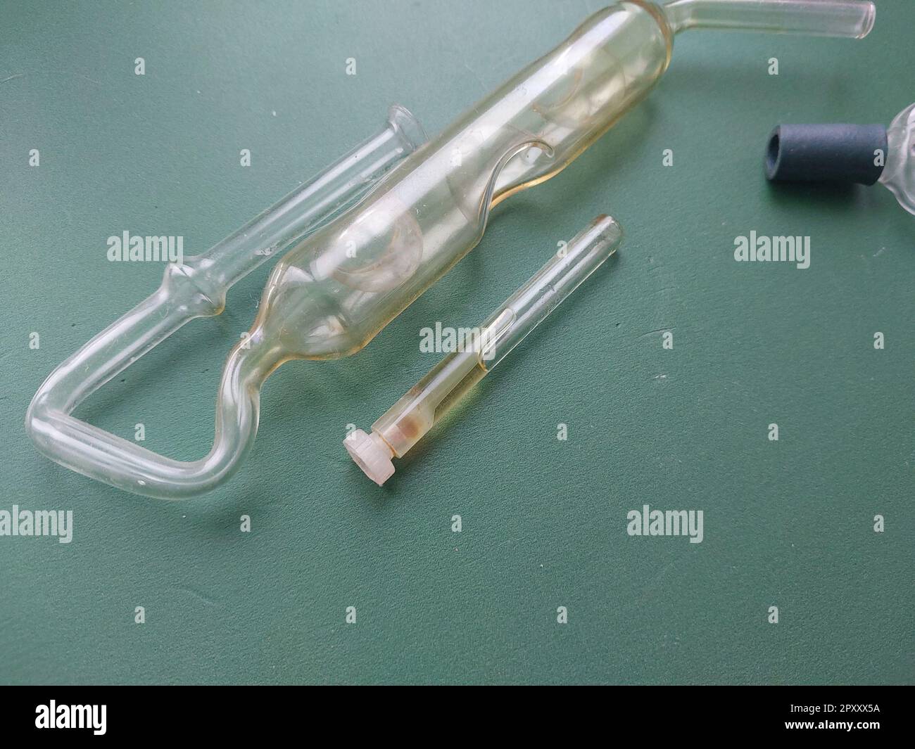 Essential oil inhaler for the treatment of the diseases Stock Photo - Alamy