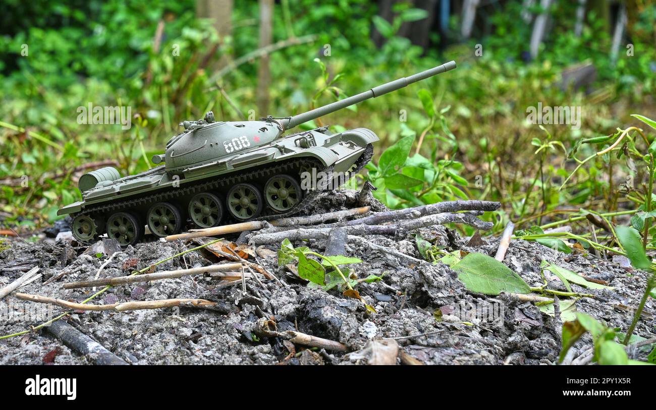 Obsolete Russian T62 scale model tank Stock Photo