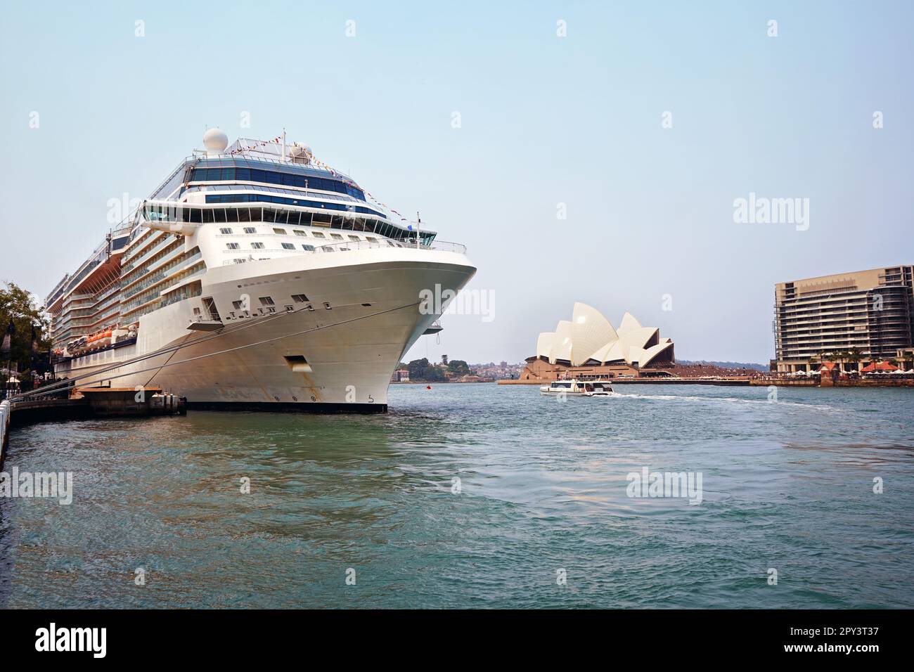 Cruise ship docked oceania hi-res stock photography and images - Alamy