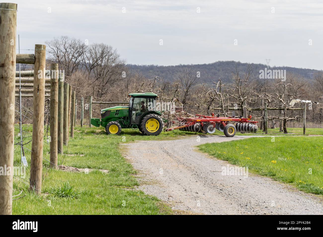 Lancaster County, Pennsylvania April 6, 2023 Green John Deere tractor