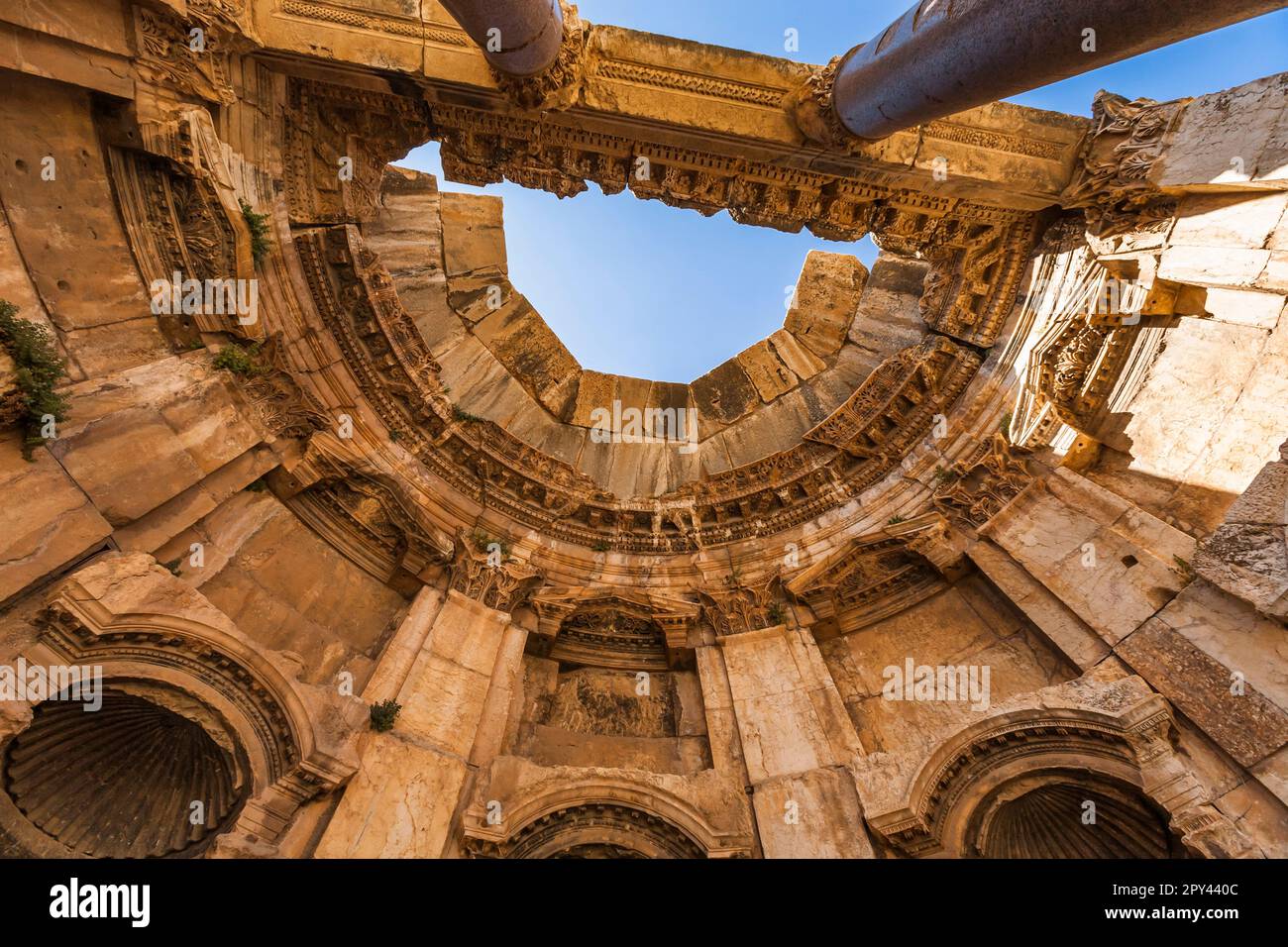 Baalbek, Great court, Circular niche, Dome ceiling, Bekaa valley, Baalbek, Baalbek-Hermel Governorate, Lebanon, middle east, Asia Stock Photo