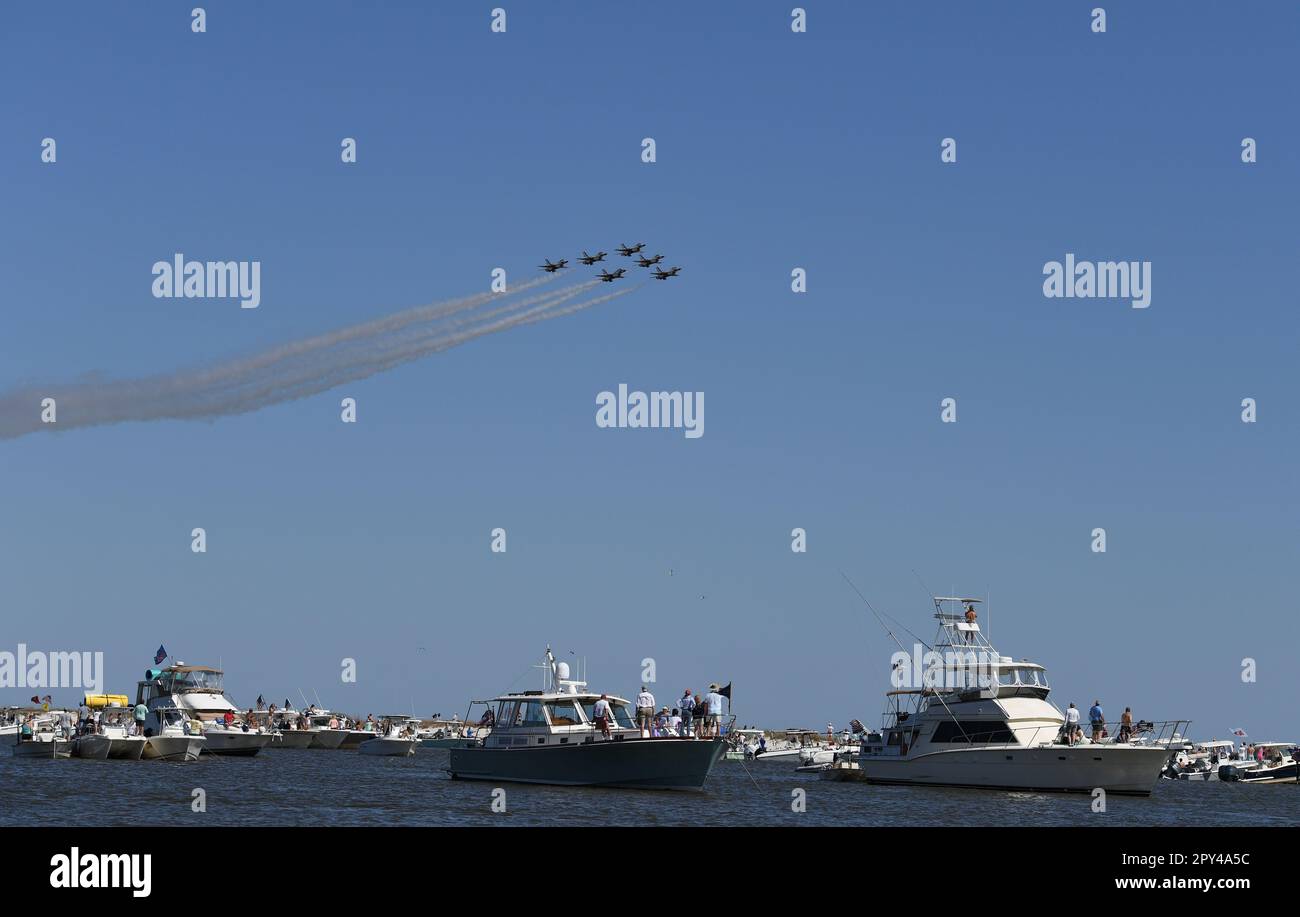 The Thunderbirds perform during the 2023 Thunder Over the Sound Air and