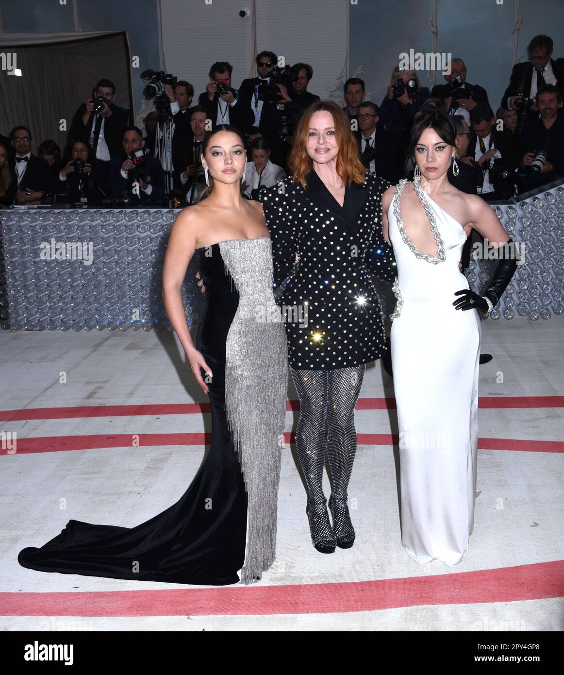 Met gala 2023 aubrey plaza hires stock photography and images Alamy(02)