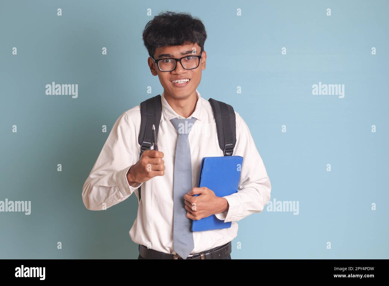indonesian-senior-high-school-student-wearing-white-shirt-uniform-with