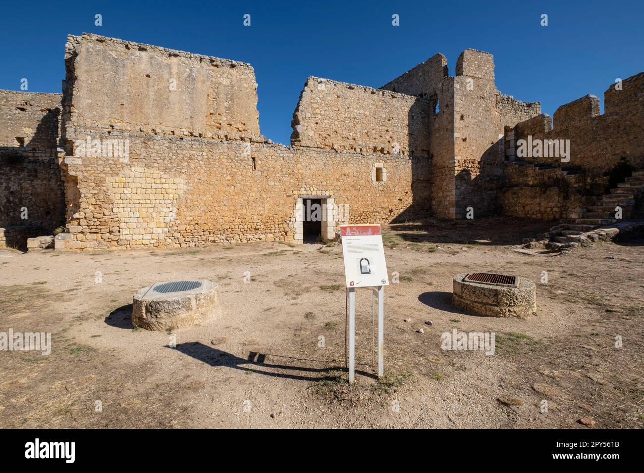 aljibe del alcazar, Castillo de Gormaz, Siglo X, Gormaz, Soria, Comunidad Autónoma de Castilla, Spain, Europe Stock Photo