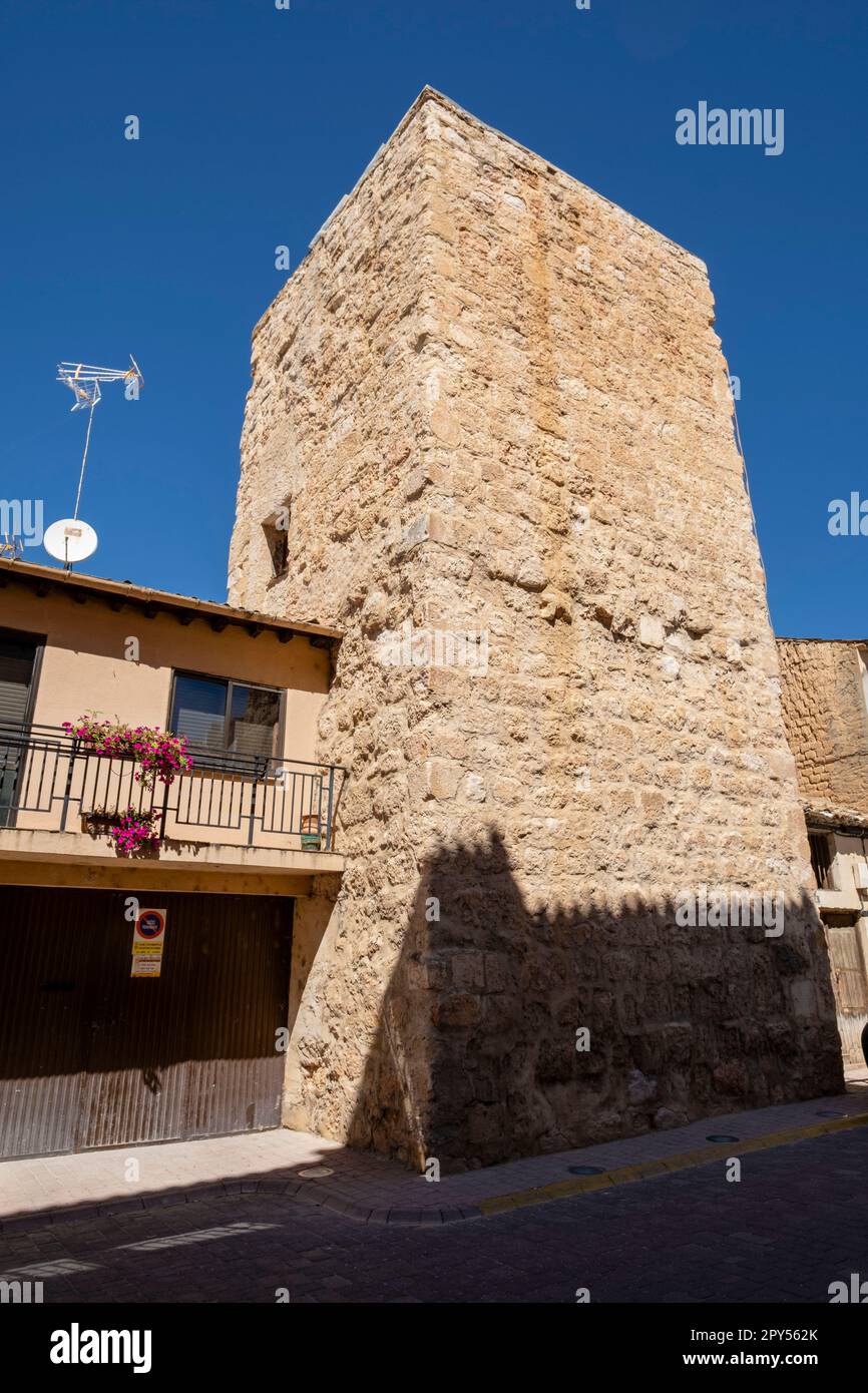 torre del antiguo recinto amurallado, San Esteban de Gormaz, Soria, Comunidad Autónoma de Castilla, Spain, Europe Stock Photo
