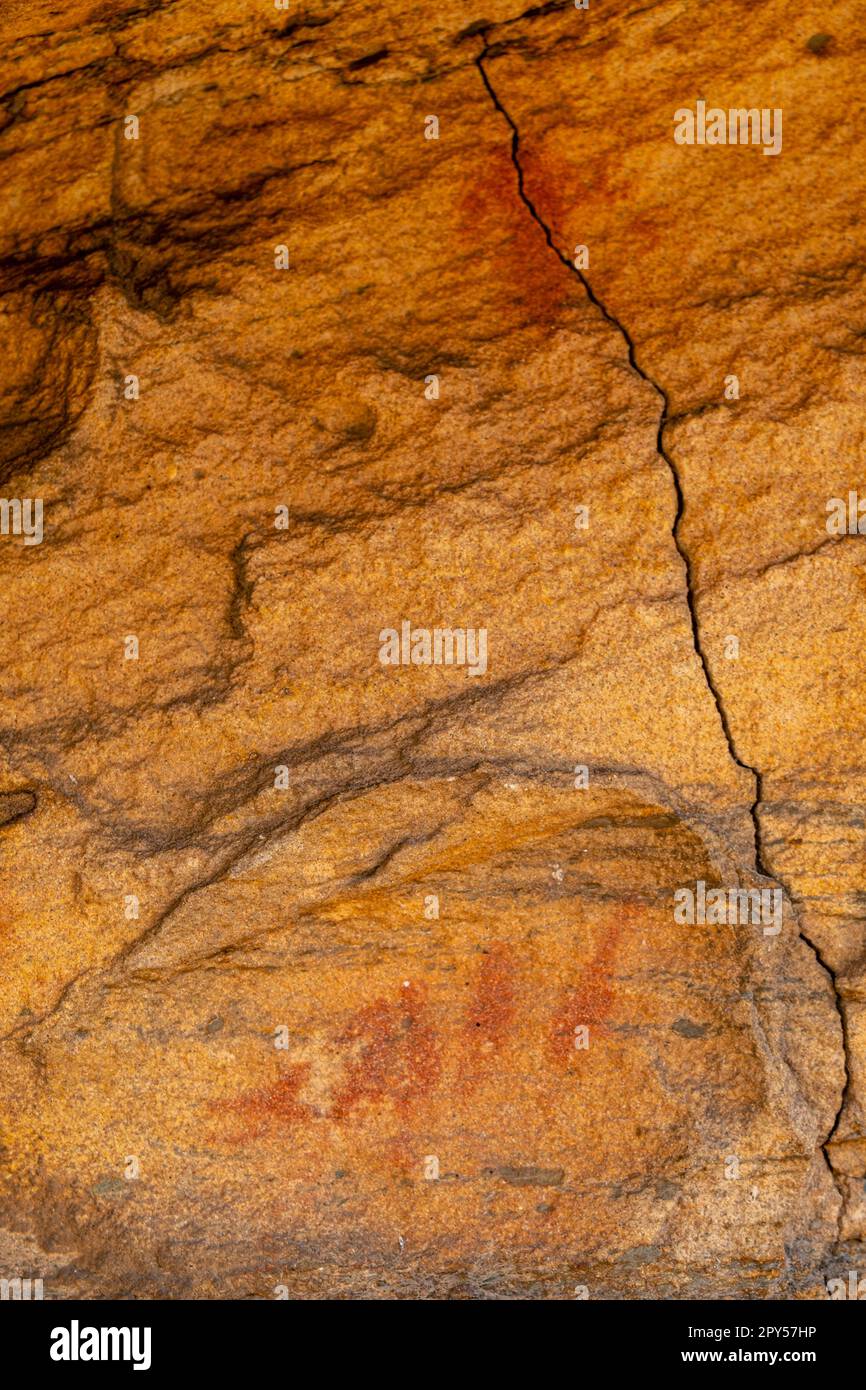Pinturas rupestres que datan entre el año 3.000 y 2.000 Antes de Cristo (Calcolítico-Edad de Bronce), Valosandero, Soria, Comunidad Autónoma de Castil Stock Photo