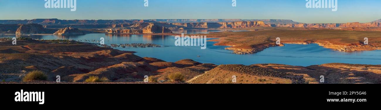 Panoramic view of Lake Powell Marinas at sunset, Wahweap Marina, Glen Canyon National Recreation. Stock Photo