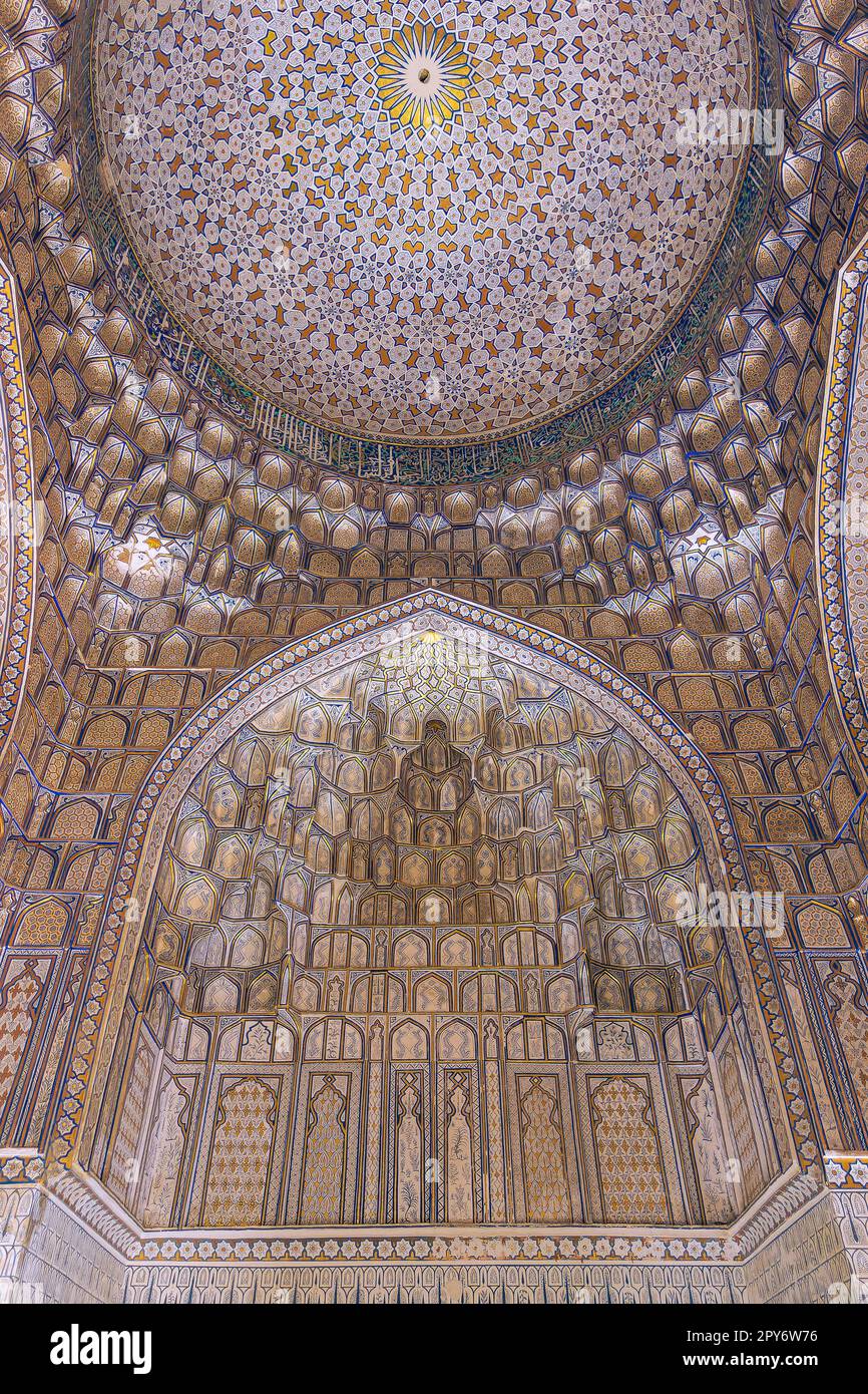 Samarkand uzbekistan cemetery uzbek hi-res stock photography and images ...