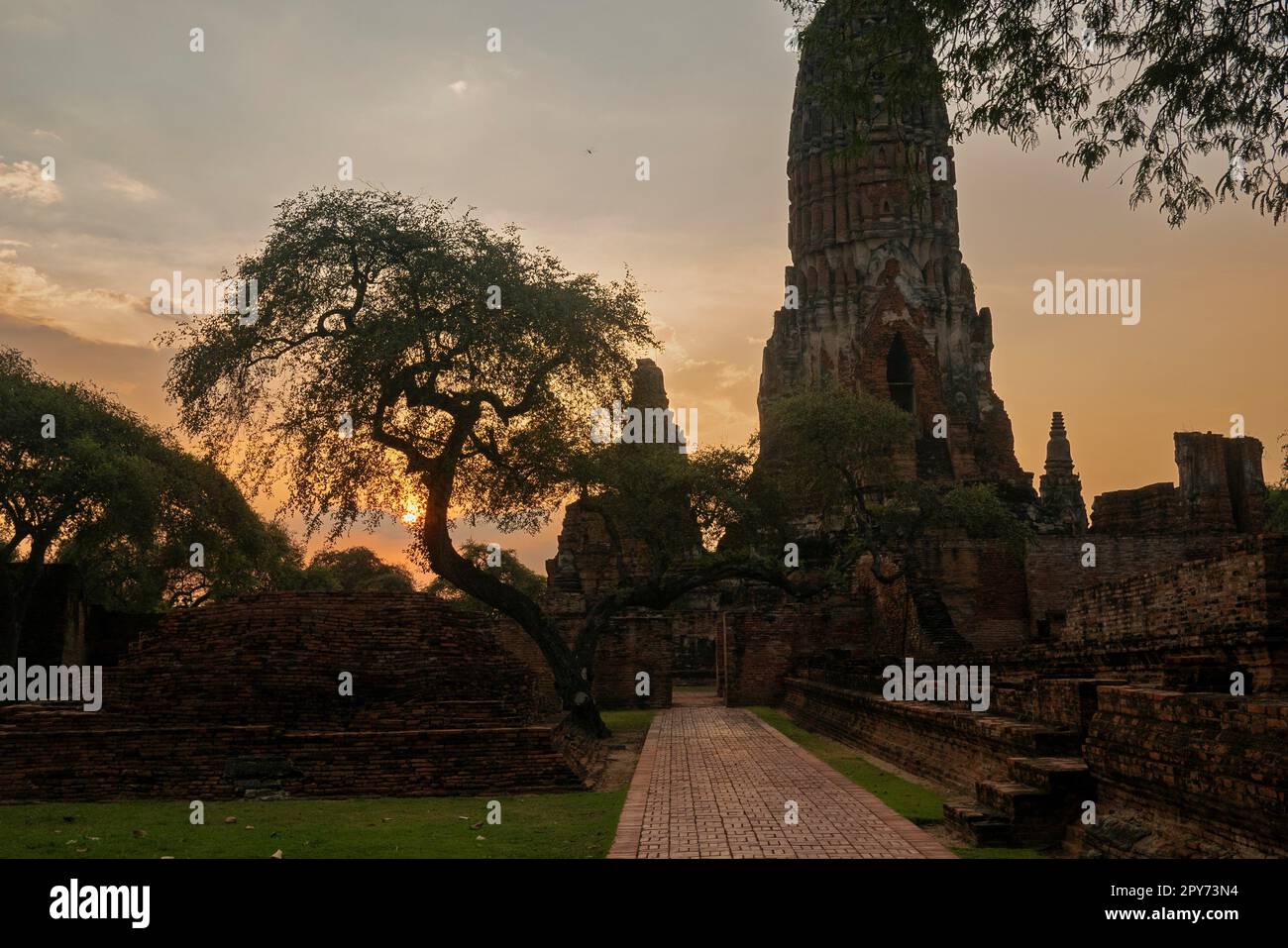 The kingdom of ayutthaya hi-res stock photography and images - Alamy