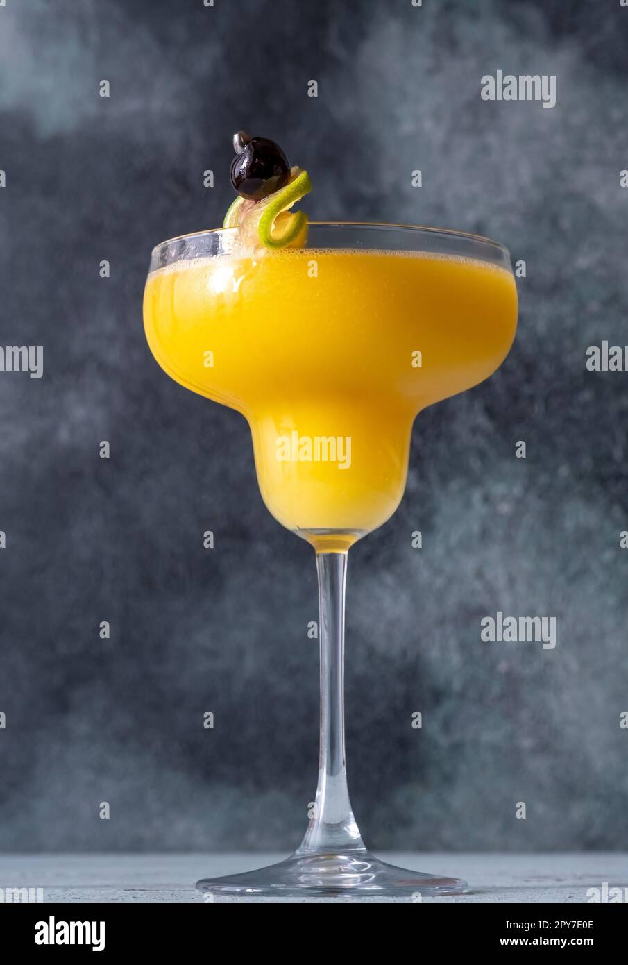 Frozen Mango Daiquiri cocktail Stock Photo Alamy