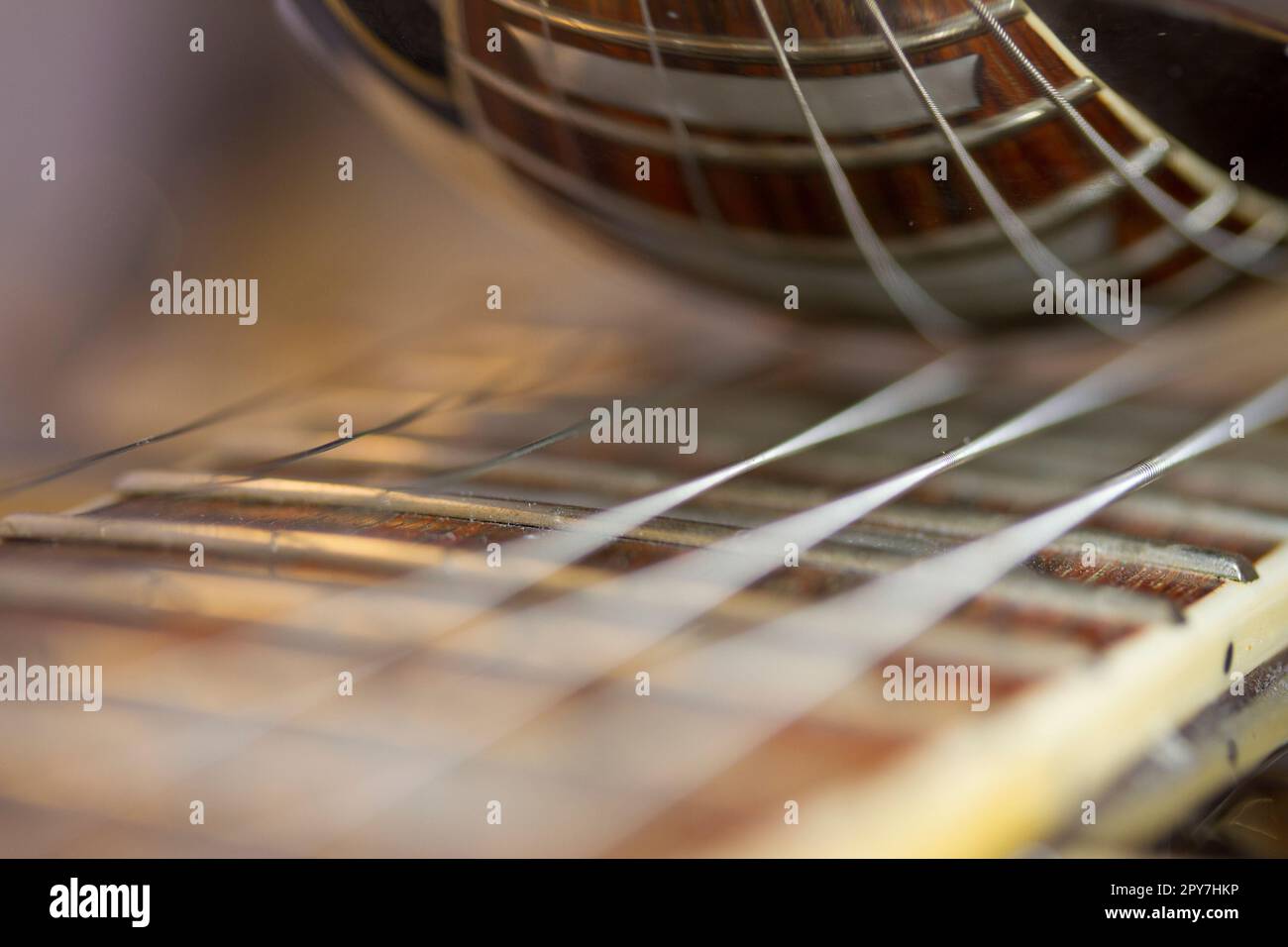 Gitarrensaiten gespiegelt Stock Photo