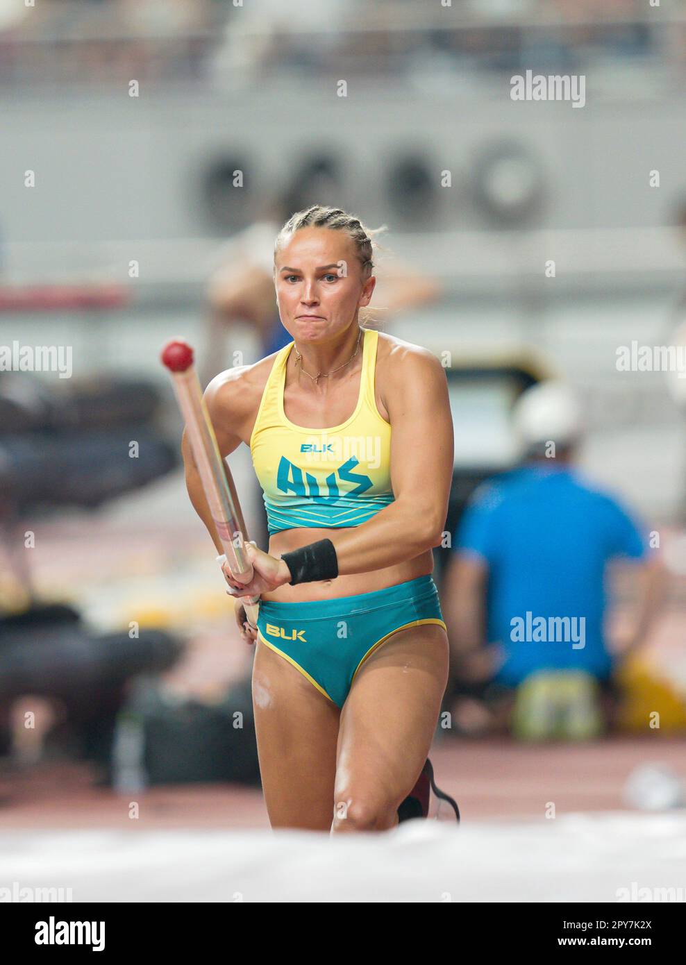 Liz Parnov participating in the pole vault at the Doha 2019 World