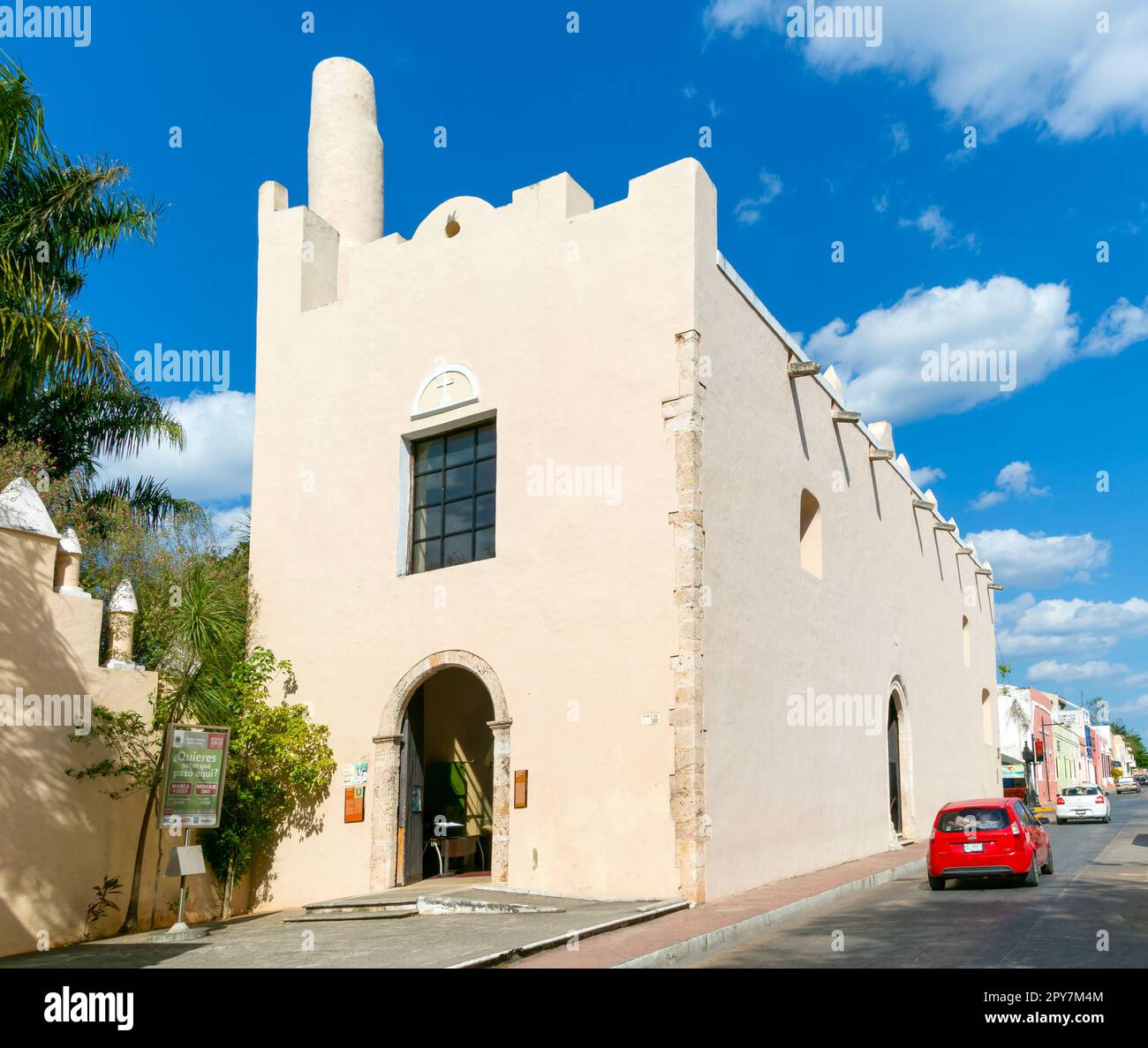 Museo de San Roque museum Spanish colonial building former convent,  Vallodolid, Yucatan, Mexico Stock Photo